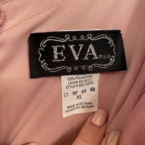 NEW Light Pink Chiffon Cold Shoulder Maternity Gown - Picture 7 of 7